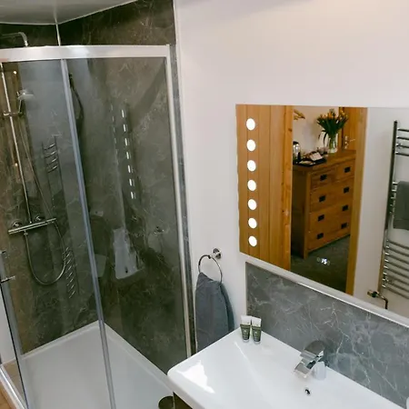 Crookabeck Bed & Breakfast